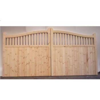 Softwood Arched Spindle Gates 84"x108"