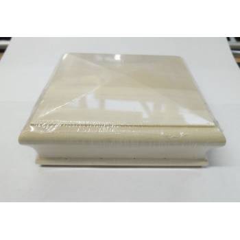 Pine Newel Patrice Cap